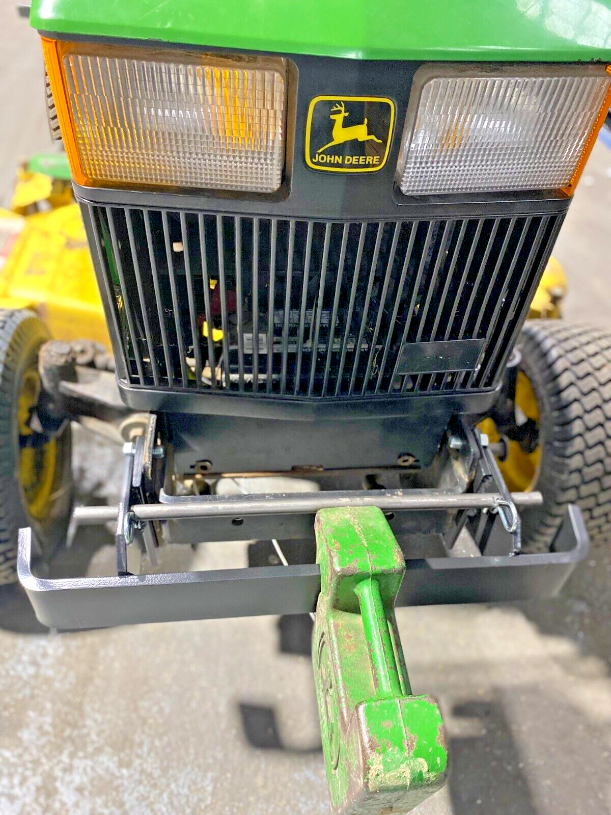 425/445/455 Front Weight Bracket